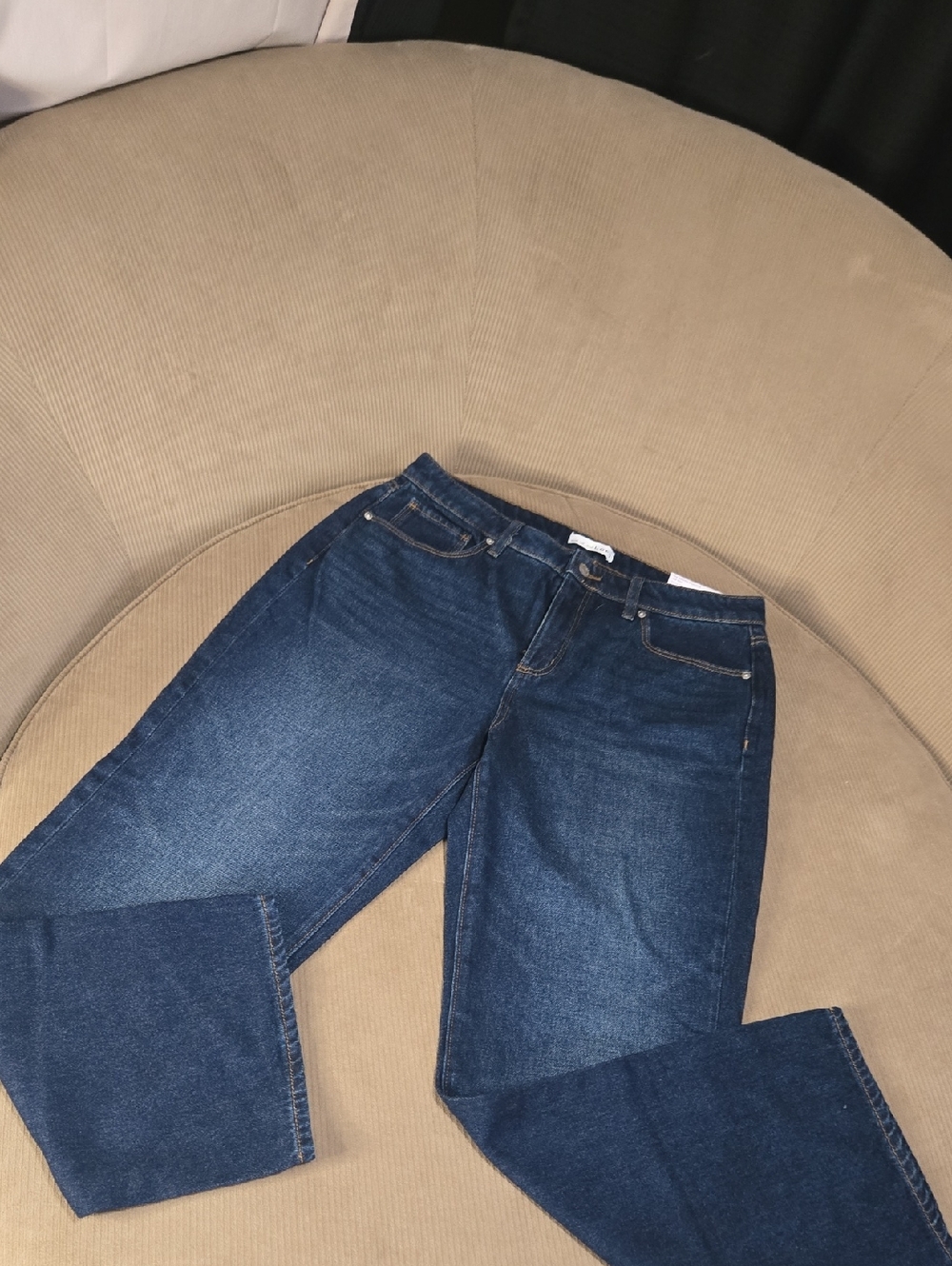 Loft- Size 30 - The Slouchy Boyfriend , Mid RISE , cUrvy REGULAR